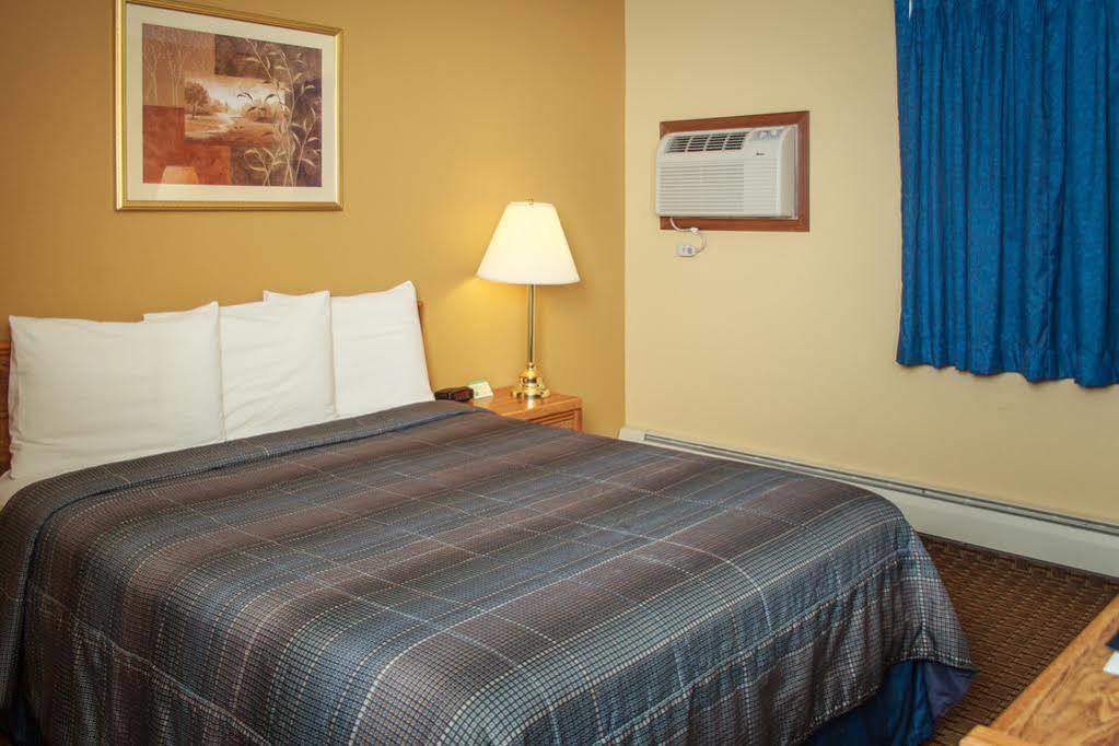 Oyo Hotel Glendive - Yellowstone River エクステリア 写真