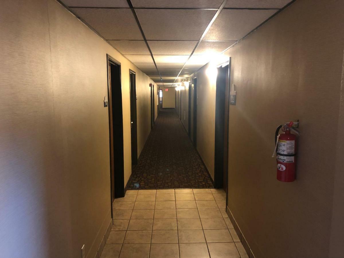 Oyo Hotel Glendive - Yellowstone River エクステリア 写真